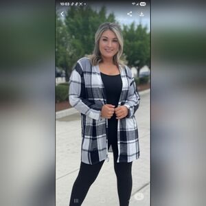 NWOT Women’s 3-Piece Outfit – Cardigan, Tank & Leggings (Size Medium)